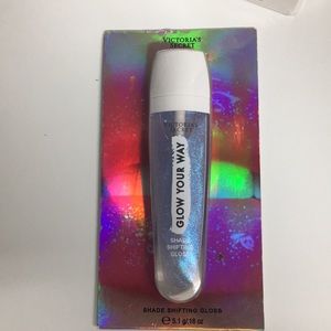 Shimmering Lip Gloss